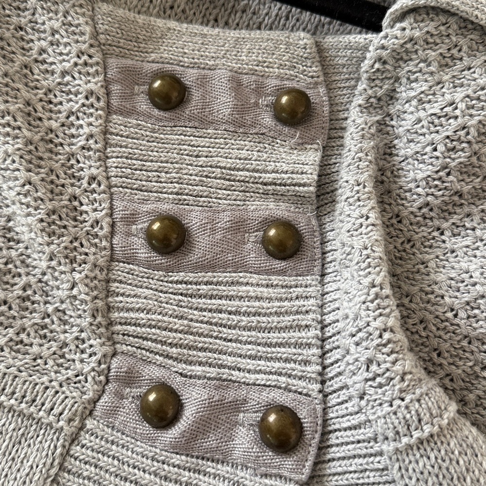 E-Vie (UK brand) Gray Short Sleeve Knit Cardigan size 8 (UK size) - Picture 5 of 8